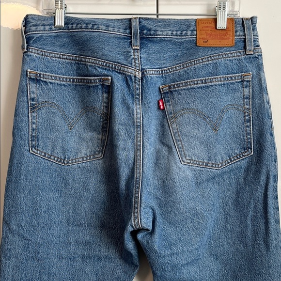 Levi's Vintage 501 Women's Boot Cut Denim Jeans in Blue, Size 30 - Picture 3 of 11